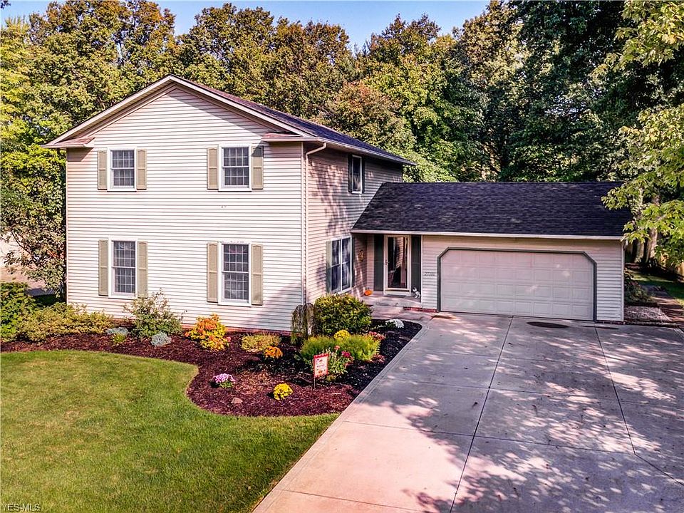 1st image of 27380 Dellwood Dr