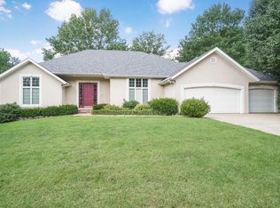 1643 S Raford Dr, Springfield, MO 65809