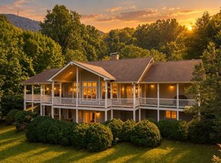 2517 River Rd, Franklin, NC 28734
