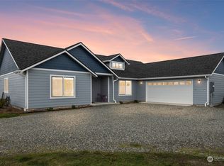 290 Griffith Farm Rd E, Sequim, WA 98382