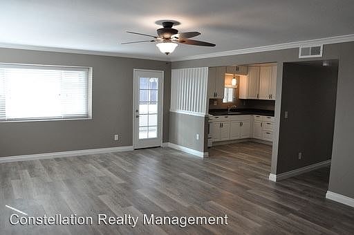 3rd image of 1009 Dennstedt Ct APT B