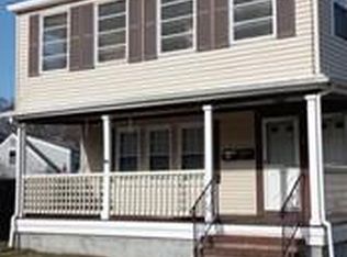 23 Rendall Pl #2323, Melrose, MA 02176