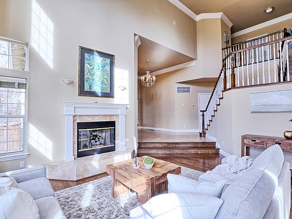 5th image of 2880 Vista Del Valle