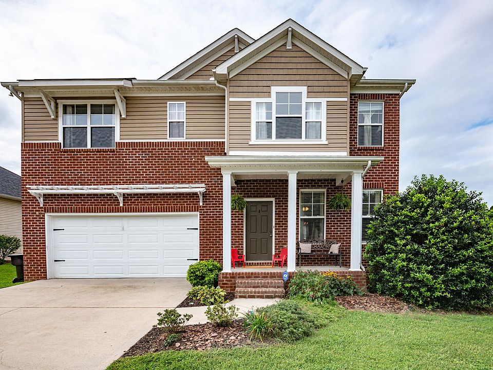 1st image of 1622 Singletree Ln