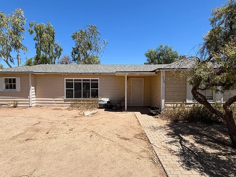 2528 E Hartford Ave #Phoenix 85032-2428 — Photo 1