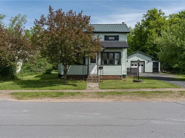 624 Adelaide St, Carthage, NY 13619