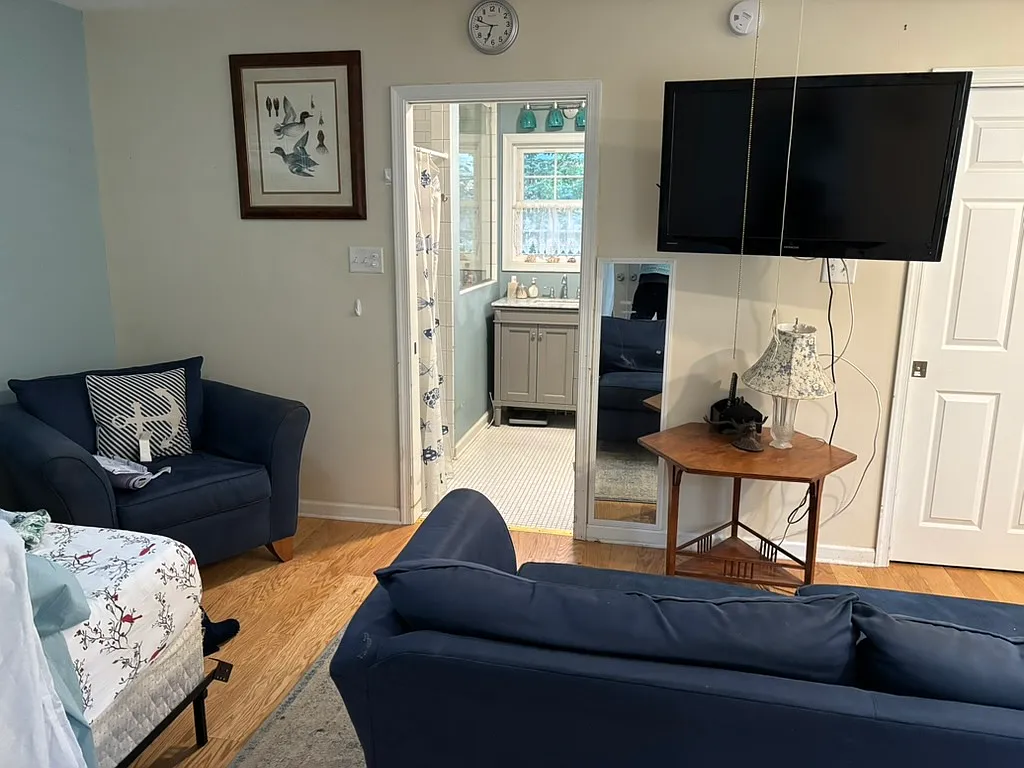 1 bed, 850 sqft, $1,750 — Photo 3