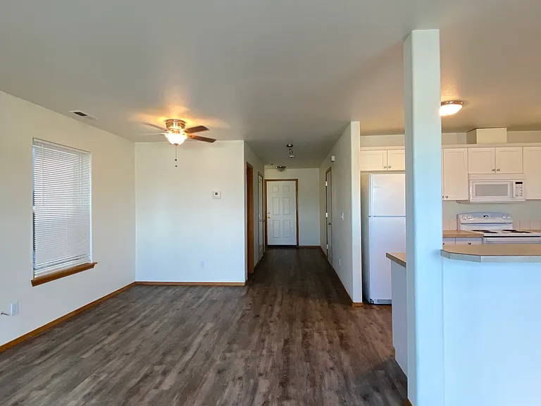 2862 SW Indian Cir — Photo 7