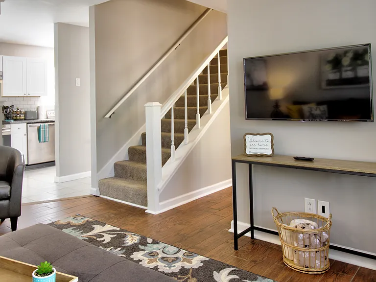 401 E Fort Worth St — Photo 16
