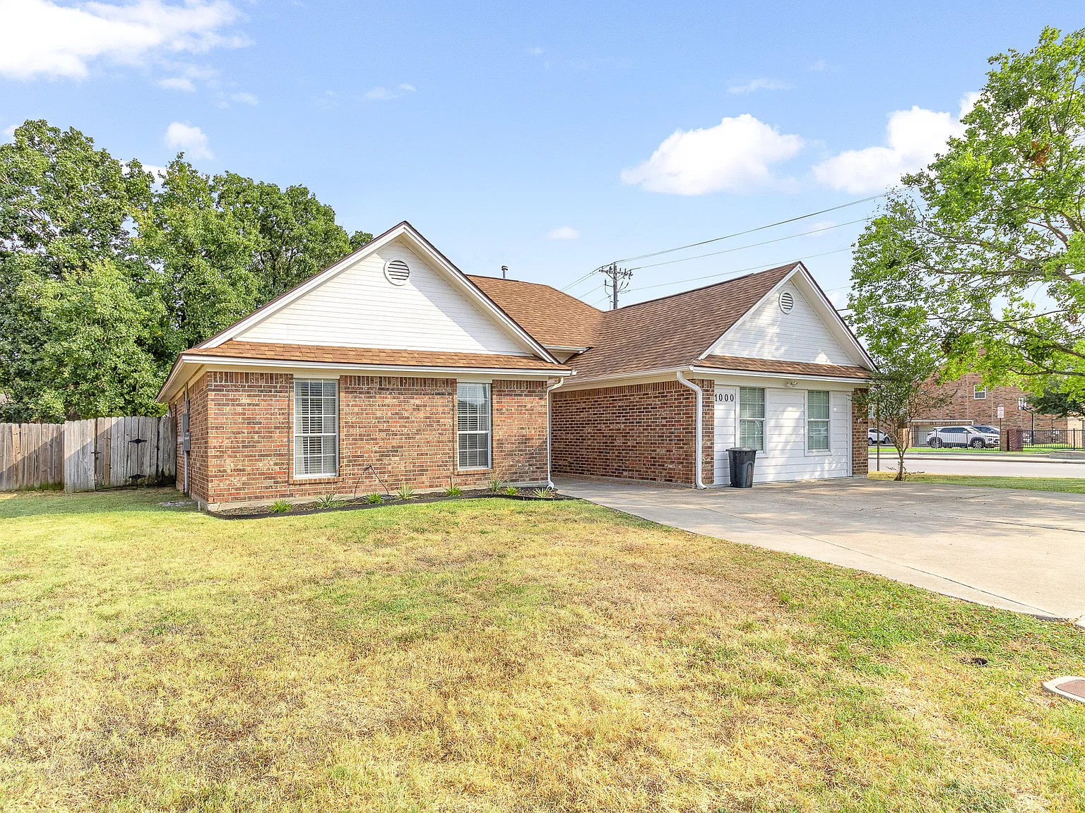 4 bed, 1722 sqft, $3,400 — Photo 1