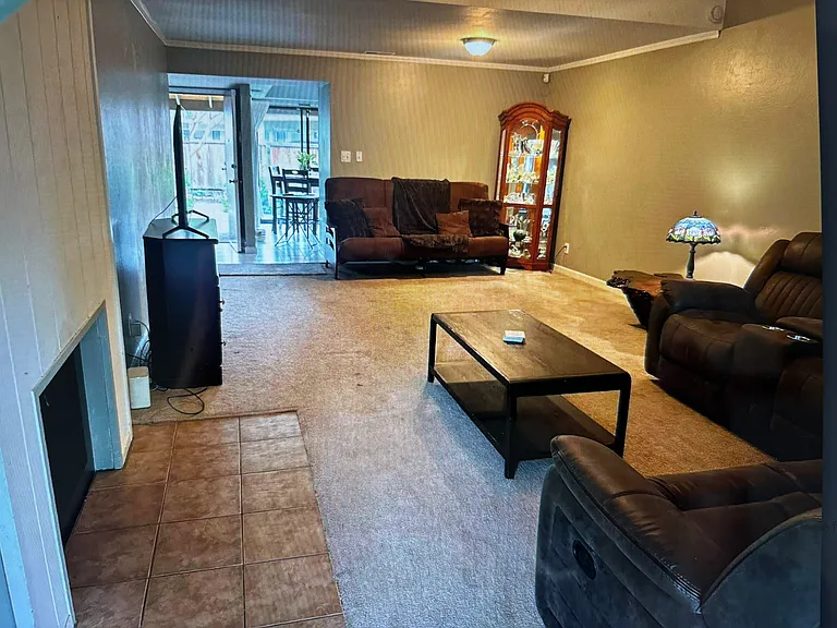 3450 W Benjamin Holt Dr — Photo 3