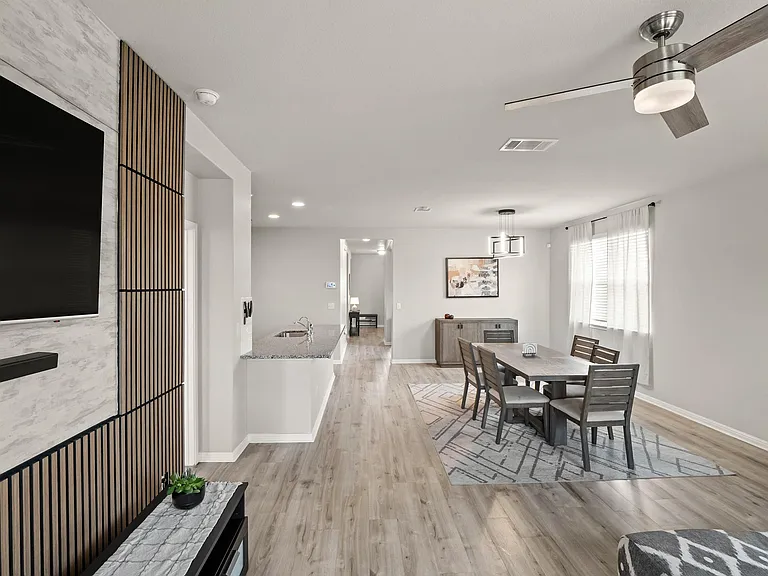 501 Dubina Ave — Photo 6