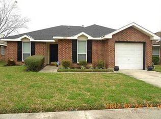 2500 S Sugar Ridge Dr, La Place, LA 70068