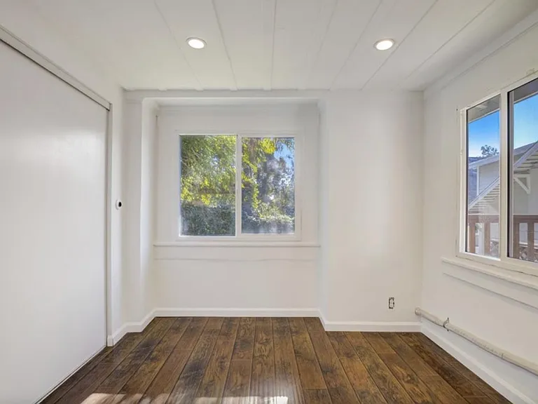 2166 1/2 Echo Park Ave — Photo 10