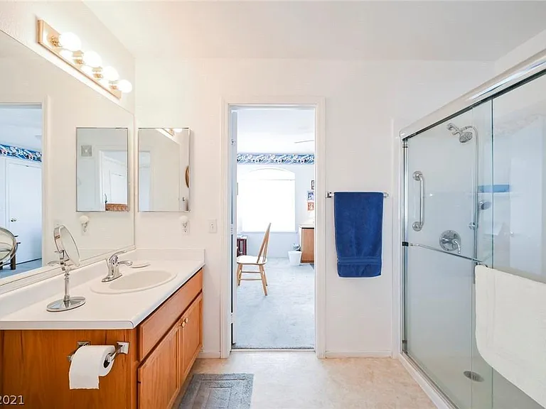 824 Radiant Star St — Photo 19