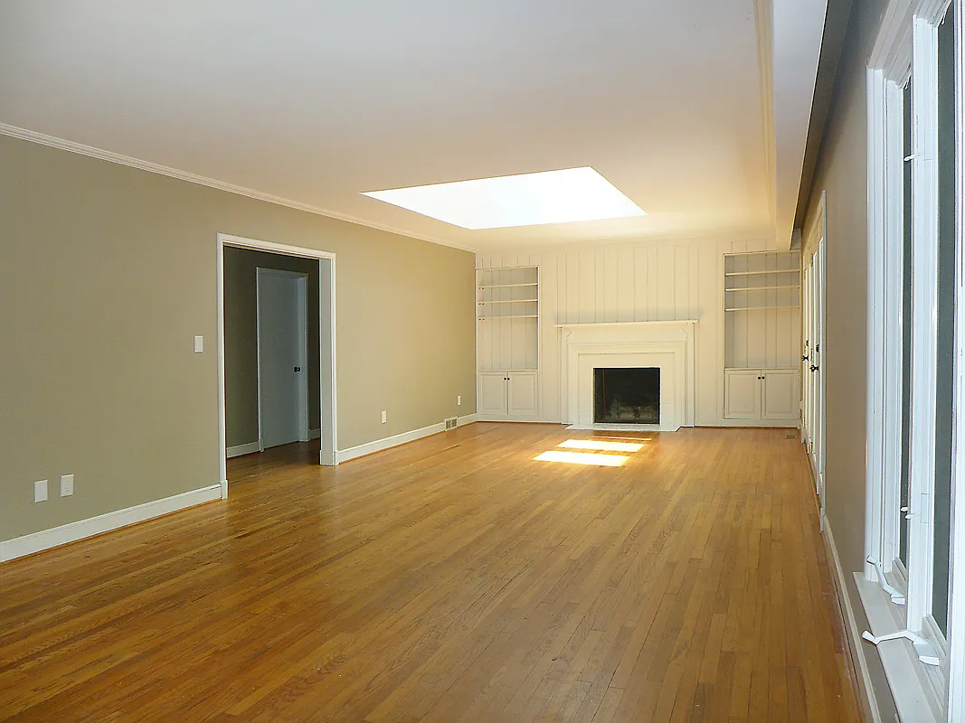 3 bed, 2.5 bath, 1880 sqft, $2,550 — Photo 4