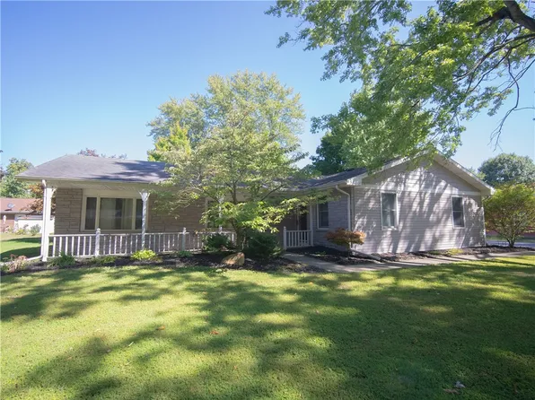 105 Crestwood St, Catlin, IL 61817