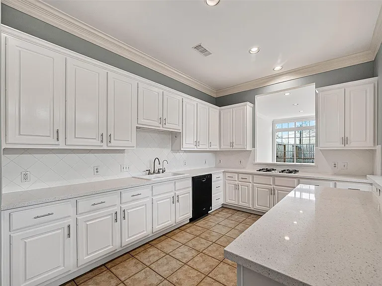 3619 W Clay St — Photo 11