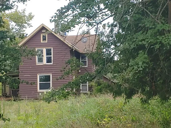 W1755 Hall Rd, Columbus, WI 53925