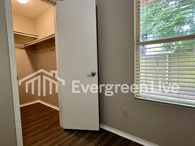 103 Barnsbury Ct — Photo 10