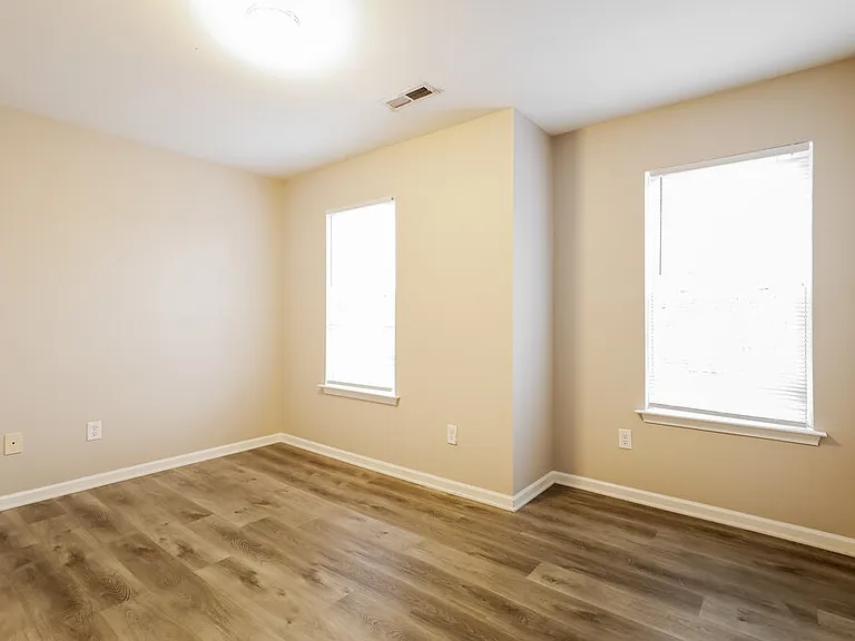 9446 Dewey Dr — Photo 13