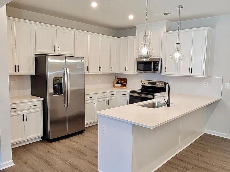801 Birchwood Hill Pl #A — Photo 8
