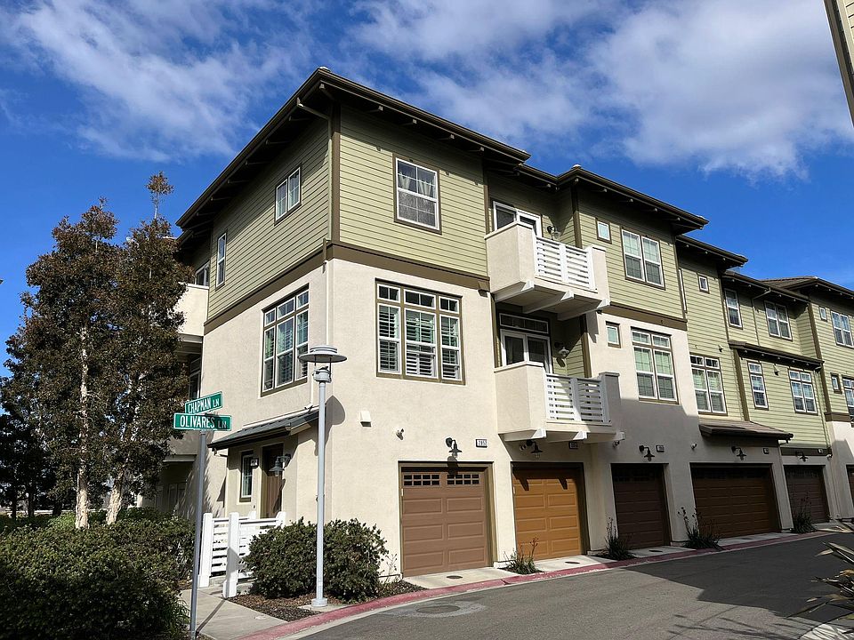 1st image of 2852 Saratoga Dr