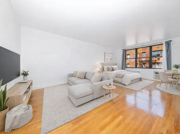 1270 East 51st Street image 1 of 11