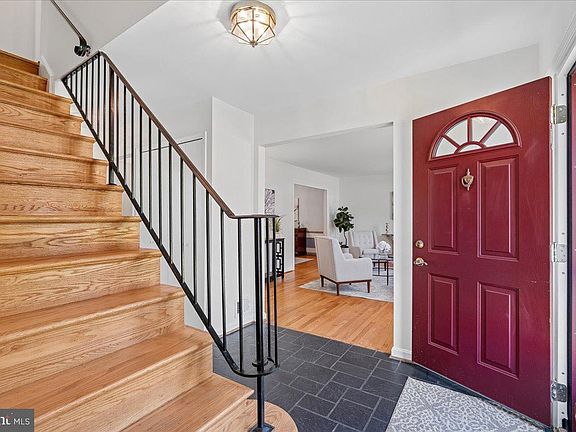 4th image of 4716 Sunflower Dr