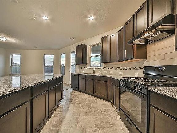 5th image of 13115 Mills Creek Meadow Dr