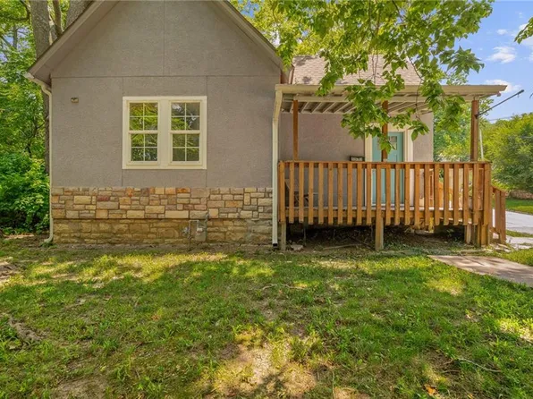 1533 S 29th St, Kansas City, KS 66106