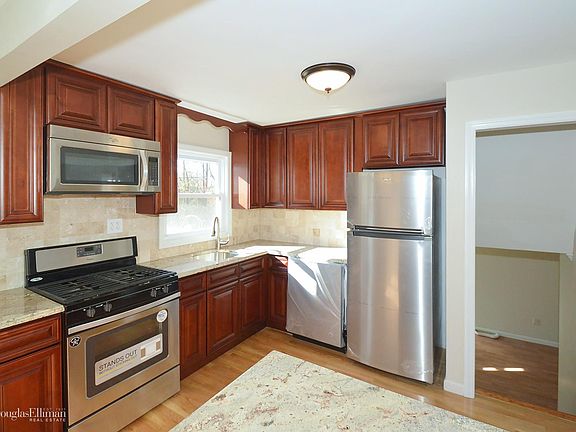 2nd image of 35 Jerome Ave