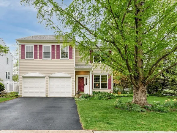 2 Fanning Way, Pennington, NJ 08534