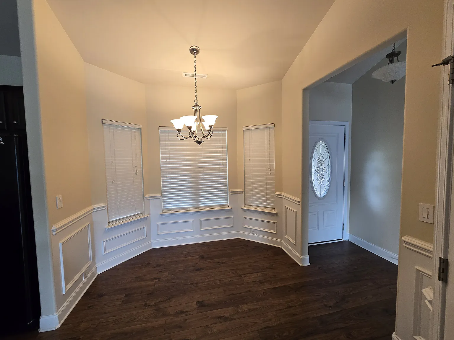 3 bed, 1650 sqft, $2,200 — Photo 3