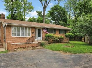 621 Edgeworth St, Middlesex, NJ 08846