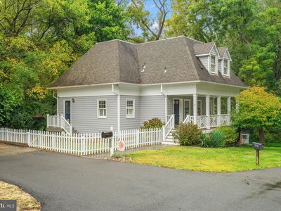 4111 Jones Bridge Rd, Chevy Chase, MD, 20815