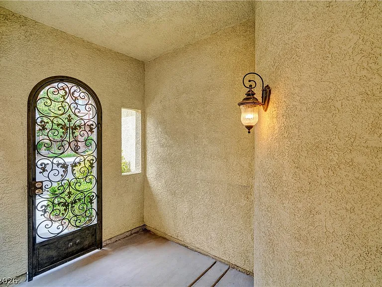 9180 Worsley Park Pl — Photo 15