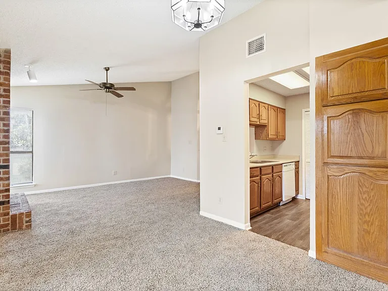 4839 Brandeis St #923 — Photo 8