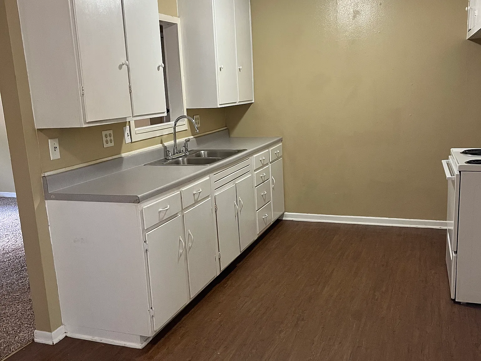 3 bed, 1232 sqft, $1,350 — Photo 4