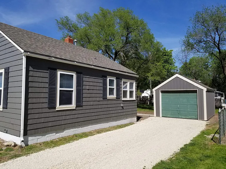 328 Residence St — Photo 13