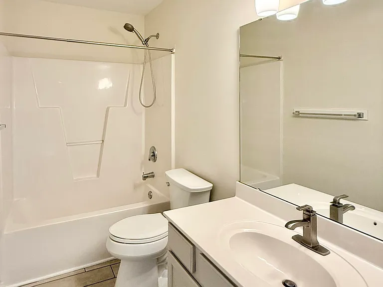 2729 E Shoreham St — Photo 44