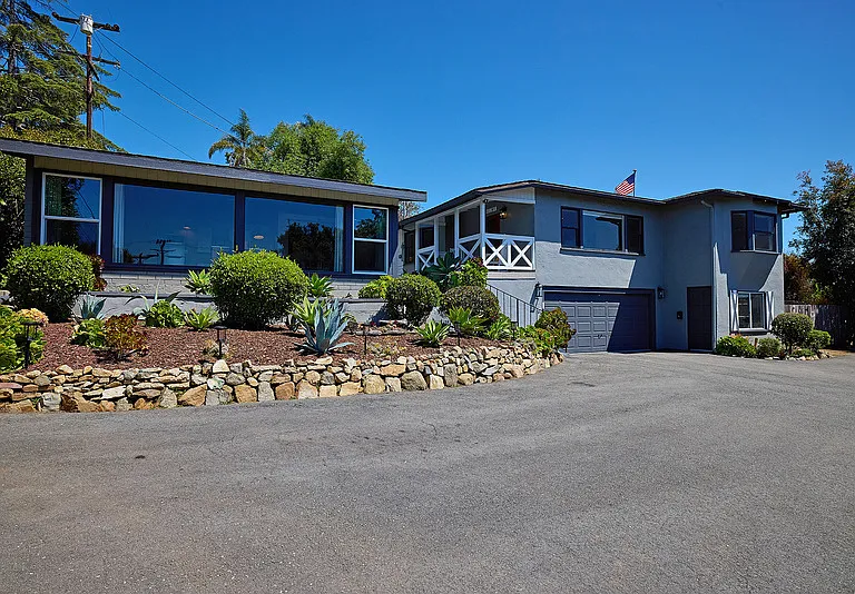 2136 Foothill Dr — Photo 27