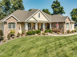 17333 N Deer Creek Dr, Effingham, IL 62401
