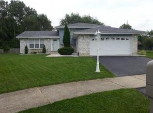 3041 Rosiclaire Ct, South Chicago Heights, IL 60411