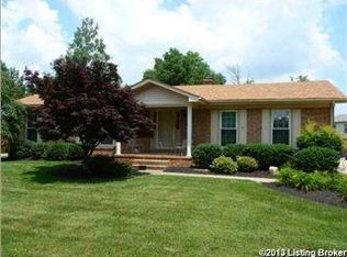 6917 Peppermill Ln, Spring Mill, KY 40228