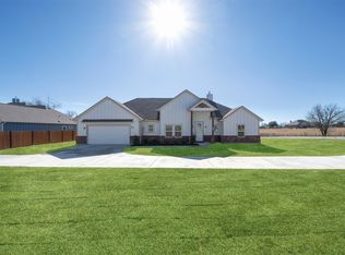 1001 Don Eve Ct, Azle, TX 76020