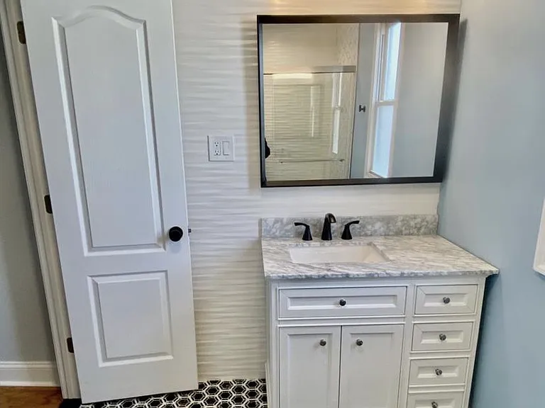 209 Daly St — Photo 11