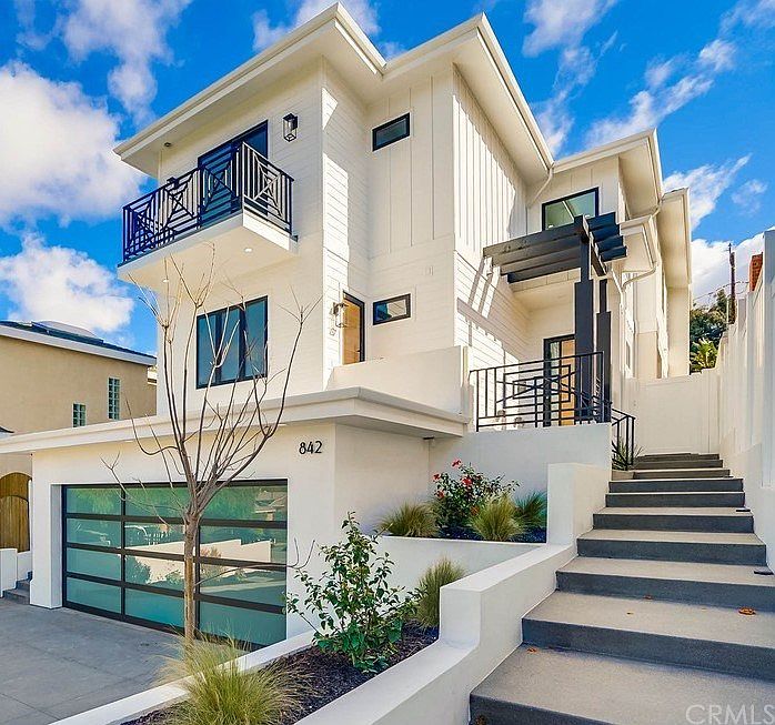 1st image of 842 Avenue A