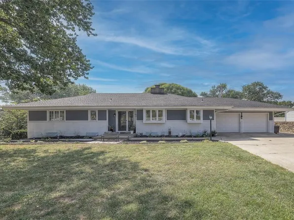 107 Waterworks Rd, Paola, KS 66071