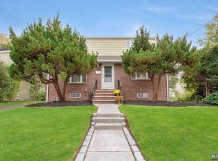 50 Morgan St, Bergenfield, NJ 07621